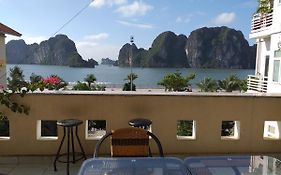 Ha Long Lily Homestay